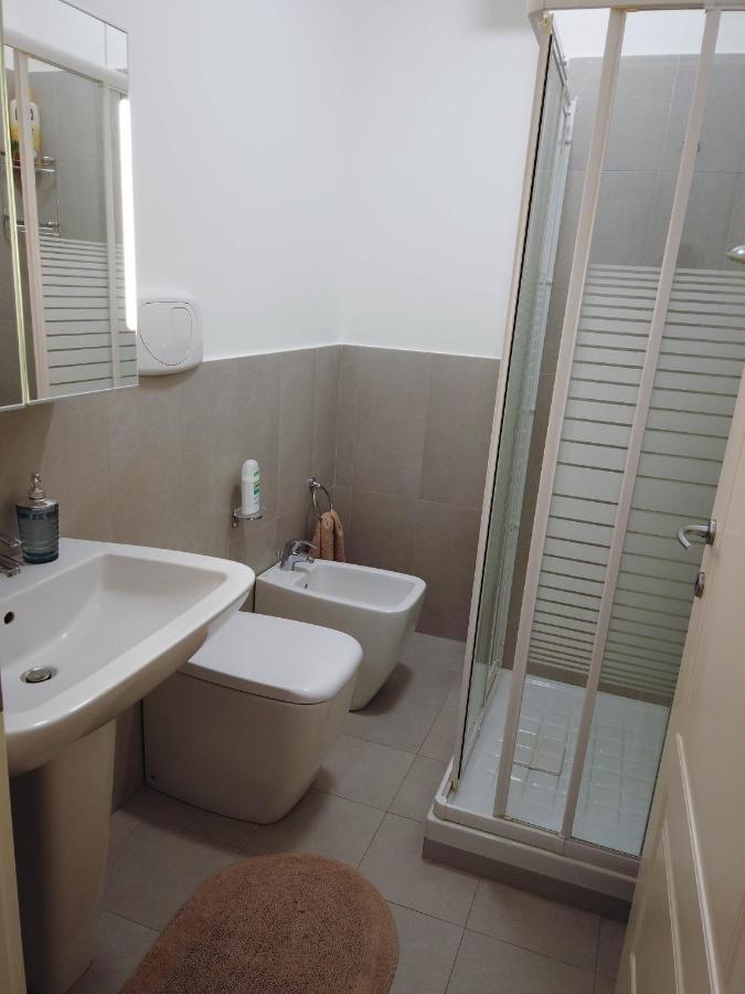 Magenta Centre Economy Apartment Genoa Luaran gambar